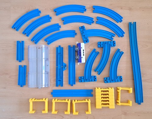 Vintage tomy trackmaster blue - vintage,