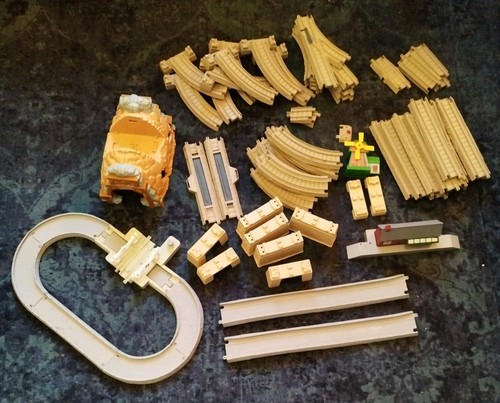 Thomas friends hit - &,