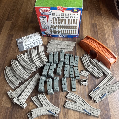 Trackmaster thomas friends - thomas,