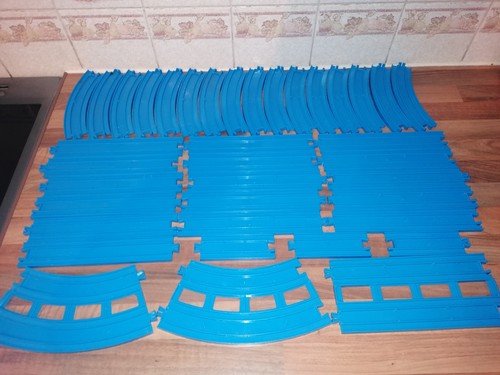 Thomas the tank trackmaster - tank,